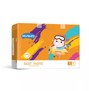 À quel âge les bébés commencent-ils à porter des pantalons de survêtement ?