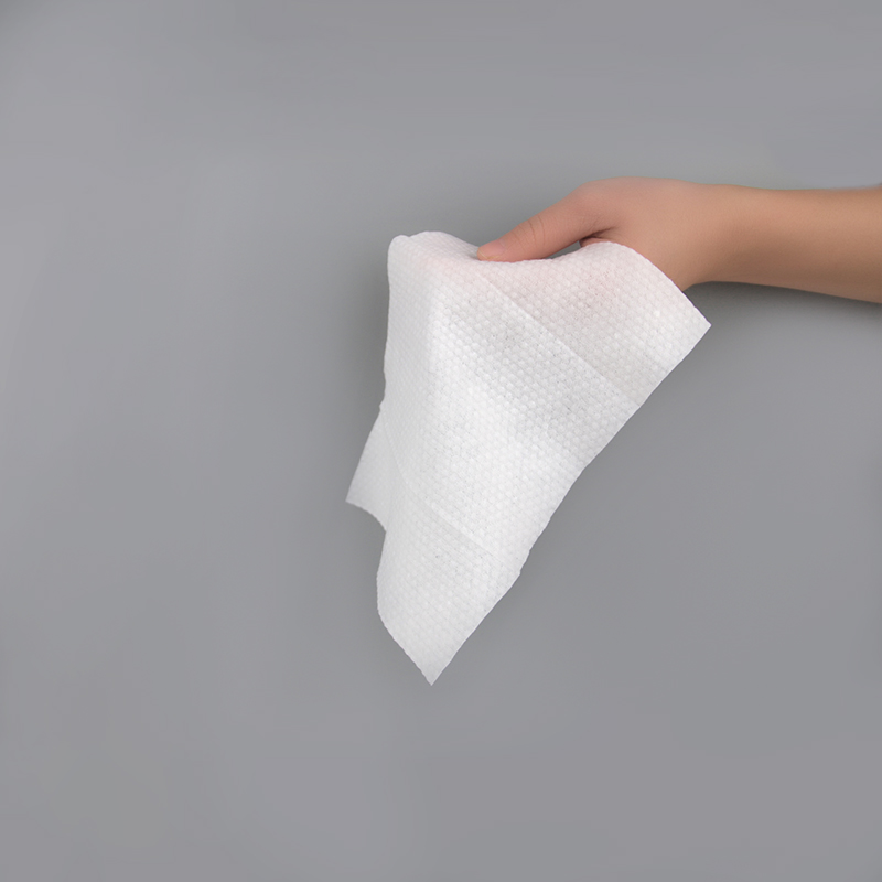 Lingette humide pour bébé jetable en papier pour le nettoyage